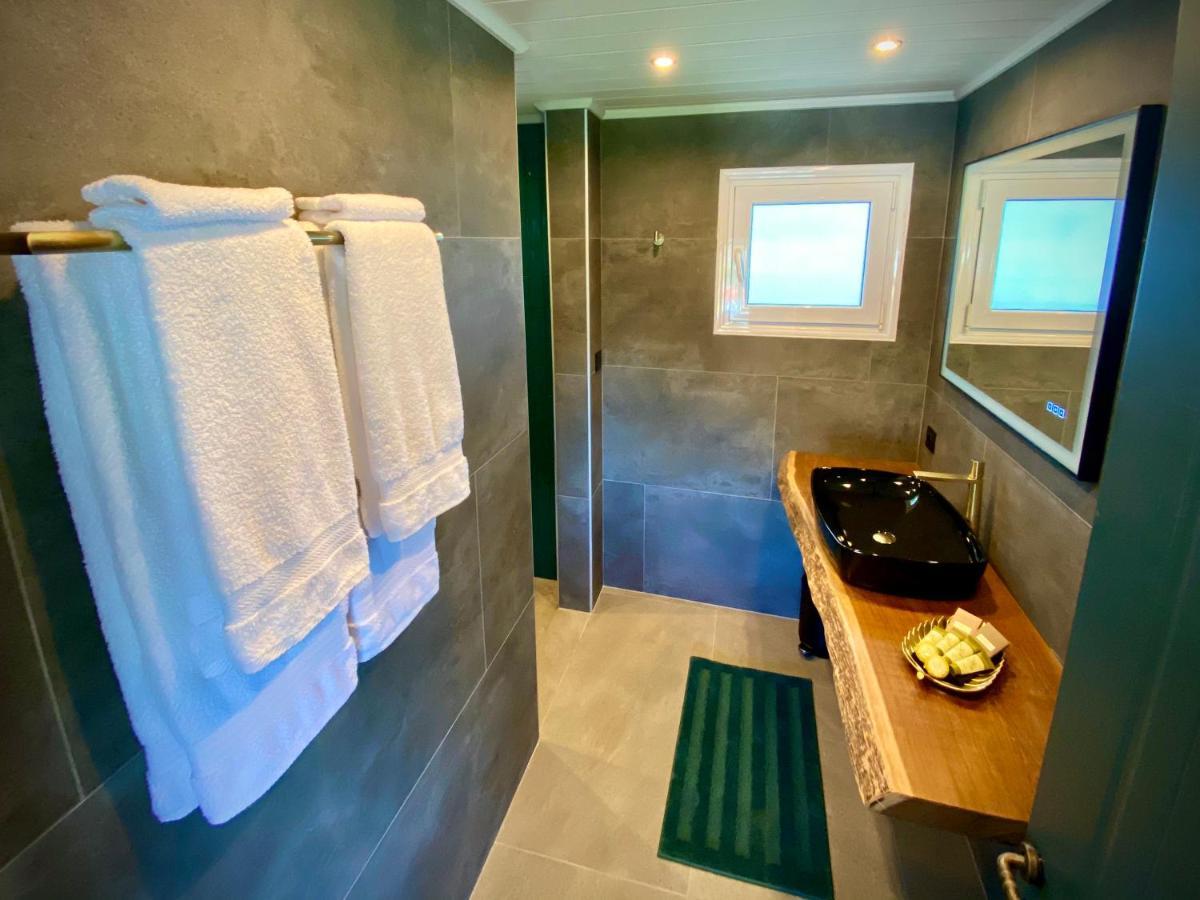 Villa Hylas Luxury Bed & Breakfast Kilada Exterior photo